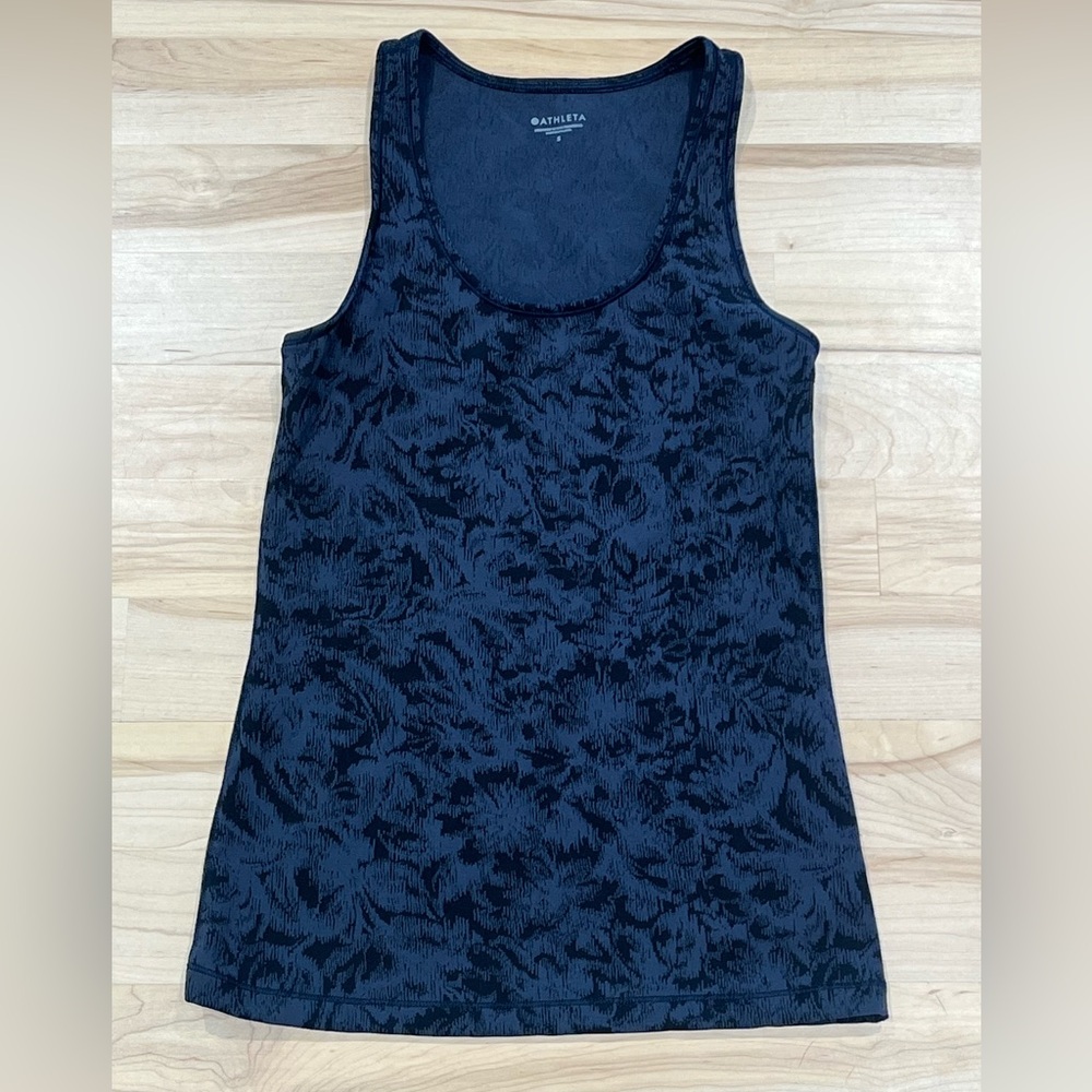 Athleta Scoop Tank Top - Frosted Floral Black / Blue - Size S